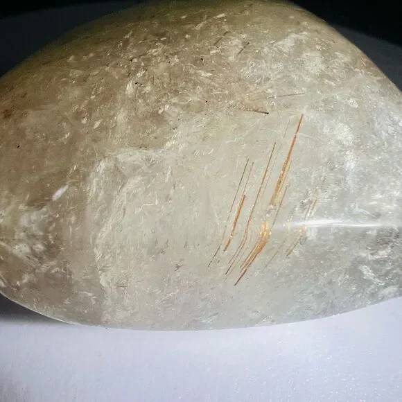 Golden Rutilated Threads and Garden Quartz Heart Carving (1)‎ - Picture 4 of 16